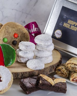 Christmas Gourmet Gift Basket – Prime Christmas Gift Box Filled with Fresh Baked
